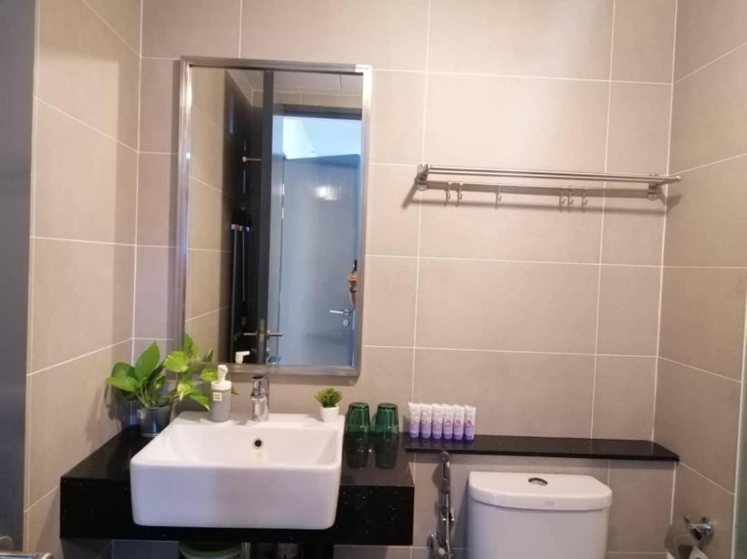 218 Tropicana Georgetown Penang #B30 2Br For 4-7Pax温馨窝舒适两房 Esterno foto